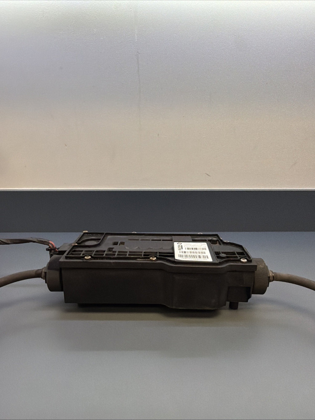 2007-2014 BMW X5 X6 Parking Brake Actuator With Cables 6796072 OEM Used