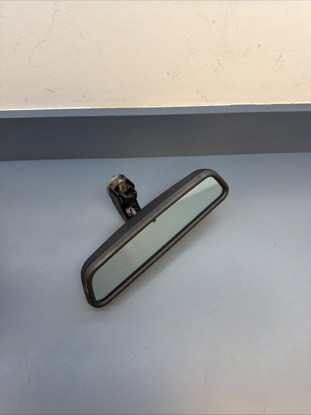 OEM BMW E39 525 530 540 M5 E46 325 330 Interior Rear View Mirror EC LED 8236774