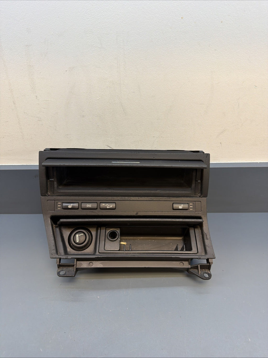 BMW 3 Series E46 Ashtray Center Console Ash Tray Shelf Black 8268887 8268888