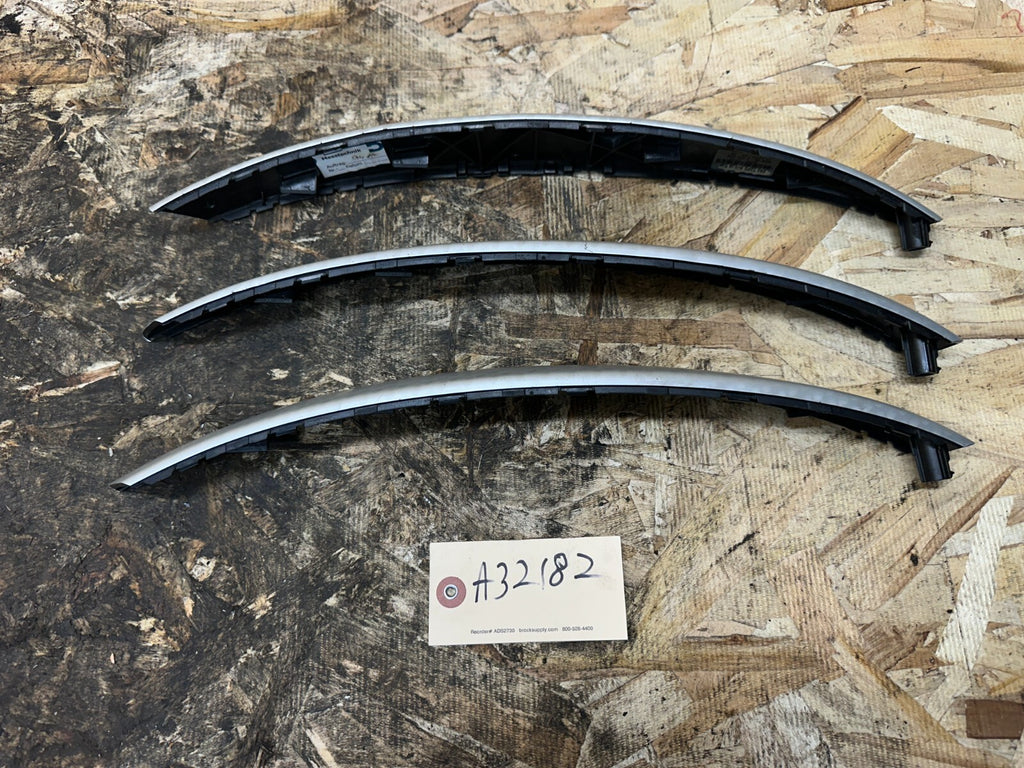 BMW 03-06 E83 X3 DOOR HANDEL TRIM L+R SET OF 3pc SILVER OEM 3403853+3403854