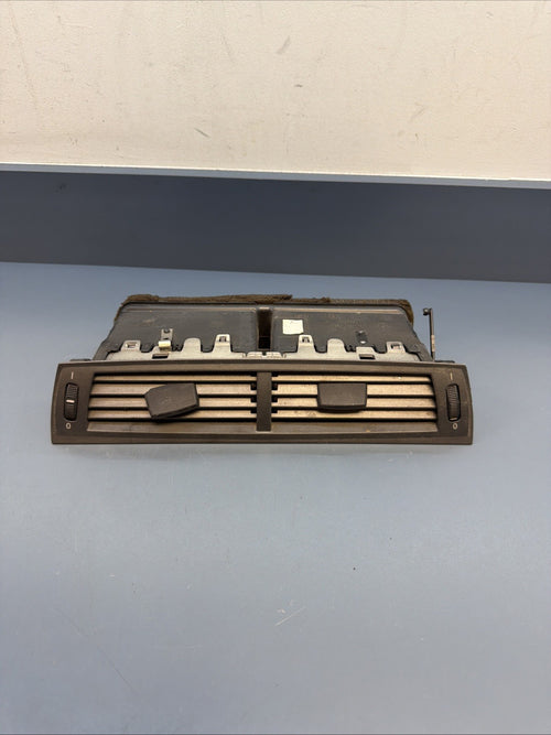 03-08 Bmw E85 Z4 Front Center Dashboard Ac Fresh Air Vent Oem 7025630 *DAMAGED*