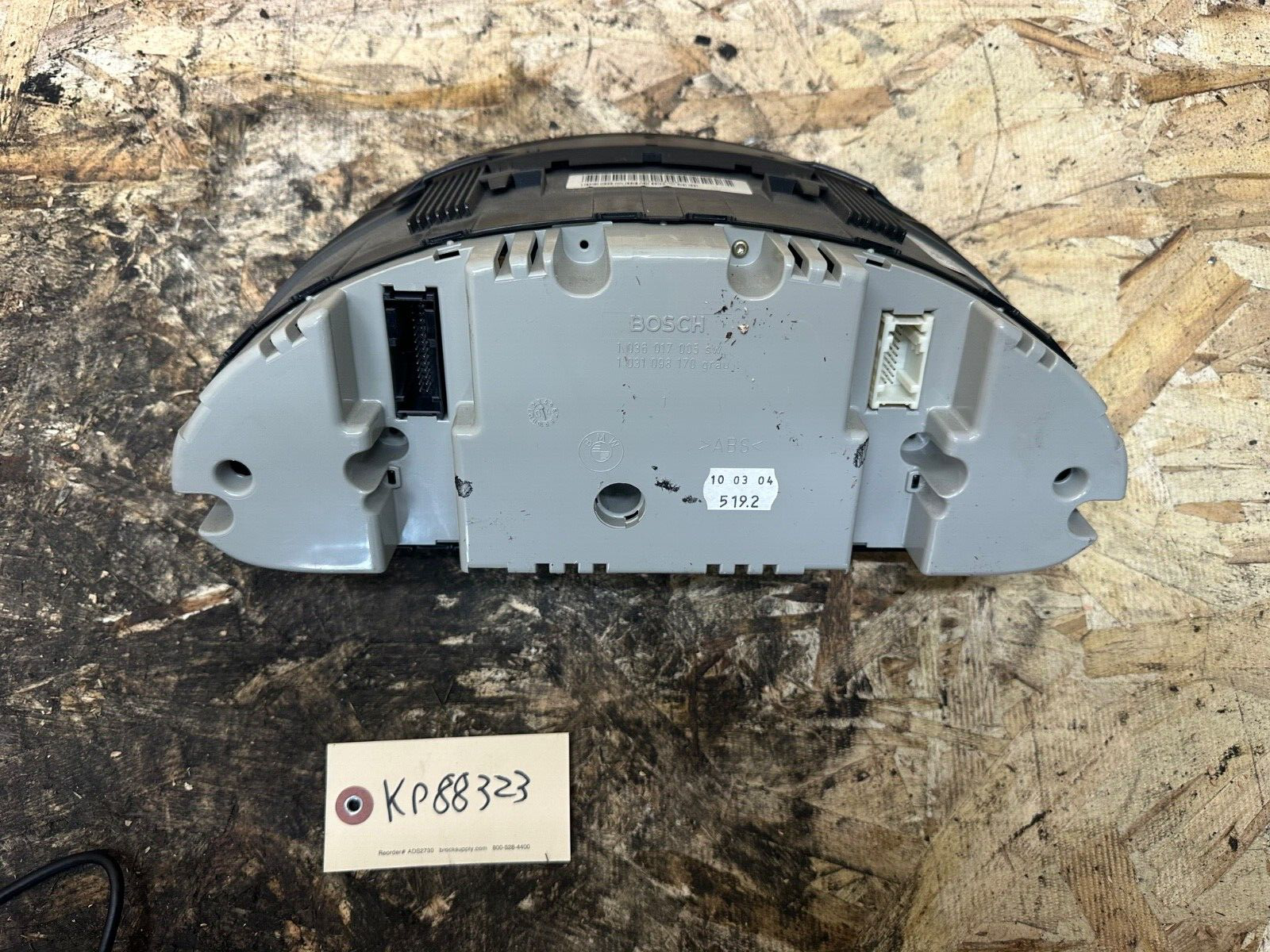 BMW E46 325i SPEDOMETER AND INSTRUMENT CLUSTER MPH OEM BMW 6940877