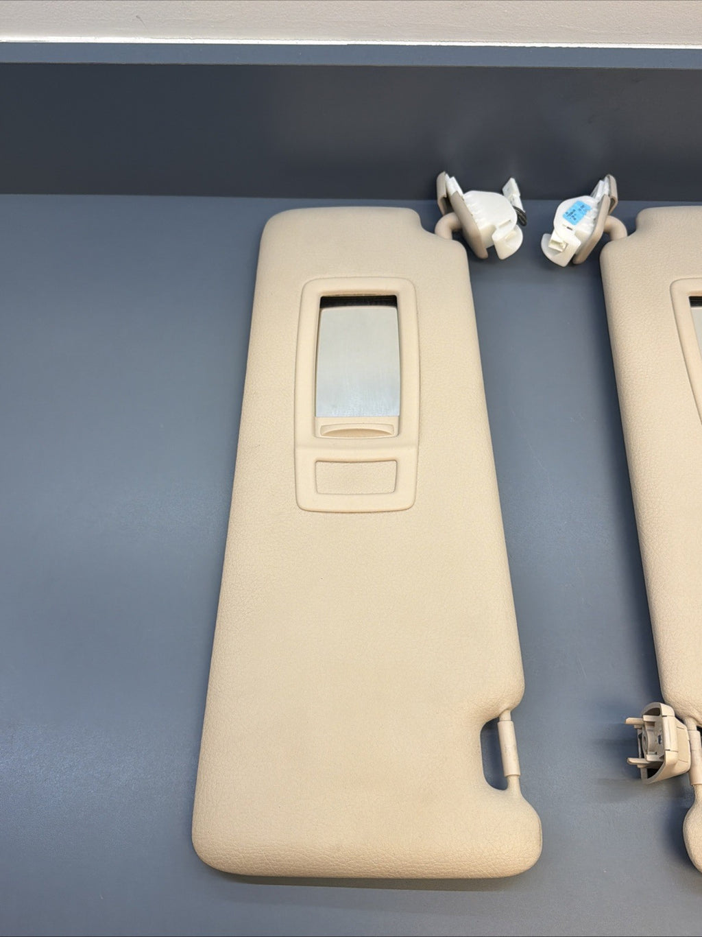 12-19 BMW 3 4 SERIES (F30 F31 F32 F33) FRONT LEFT & RIGHT SUNVISOR SET(Beige)