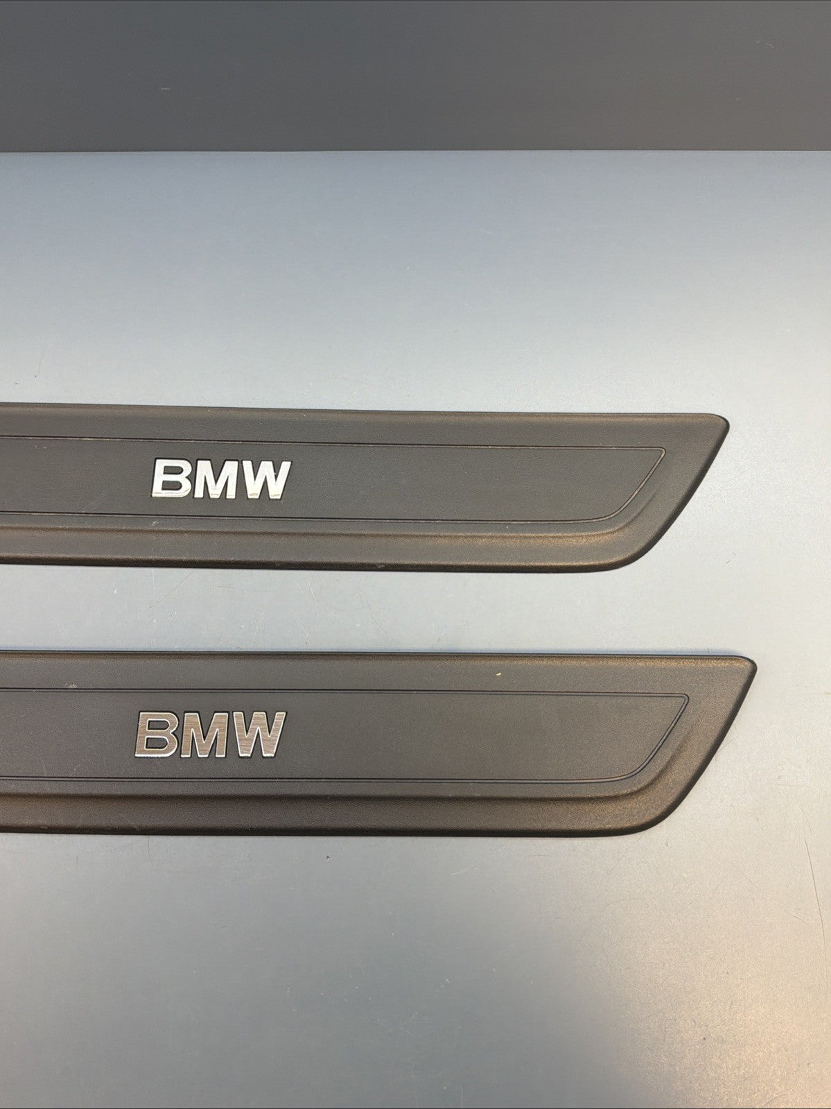 2011-2017 BMW X3 F25 FRONT LEFT RIGHT DOOR SILL SCUFF PLATE PANEL TRIM 7205597