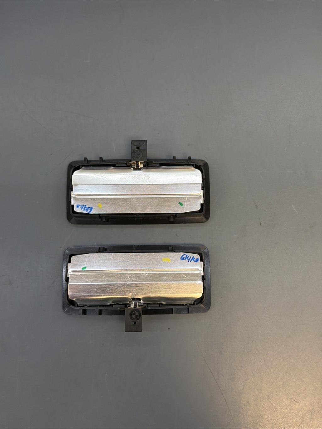 2011-2017 BMW F10 F07 GT F01 F02 FRONT LEFT OR RIGHT SUN VISOR LIGHT 9163764