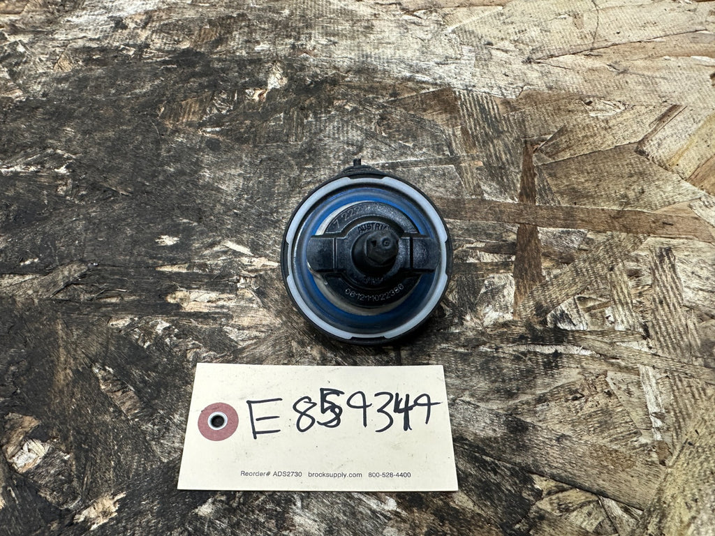 BMW E60 E90 F30 FUEL FILLER GAS CAP BLACK OEM 7222391