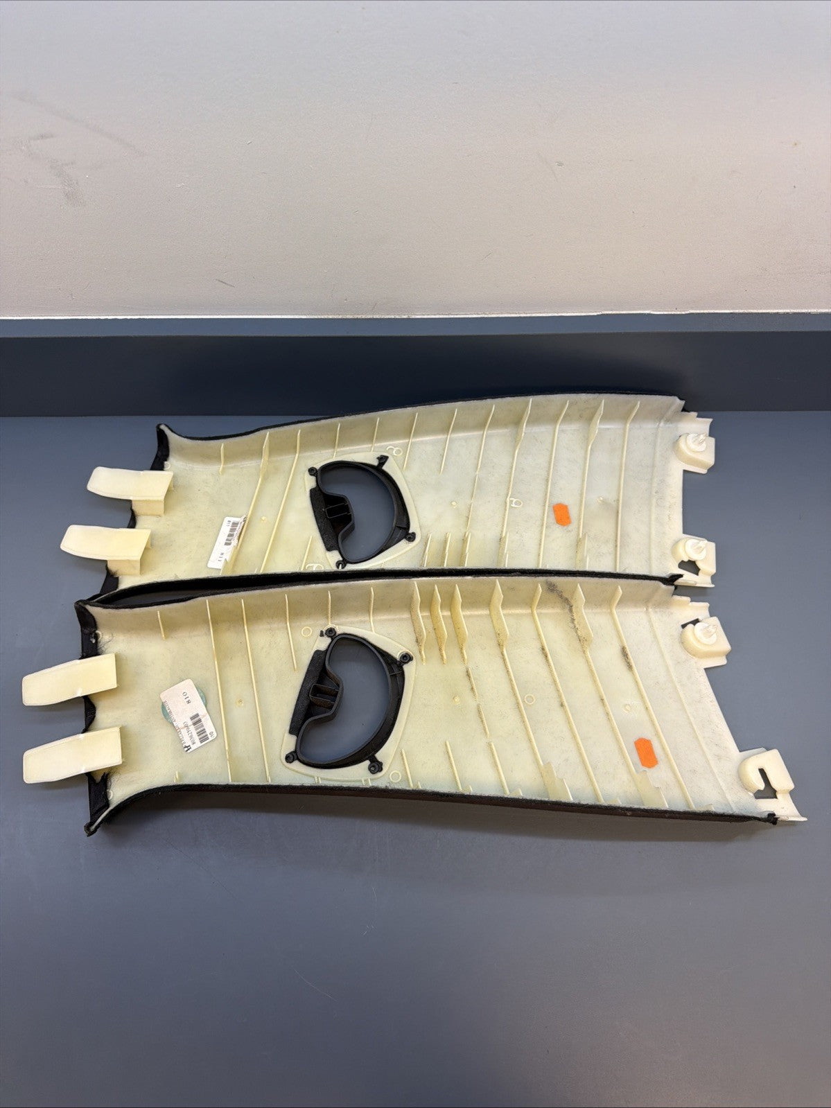 07-11 BMW 335i 328i E91 Left & Right Upper Door Seatbelt B Pillar set 7058335/36