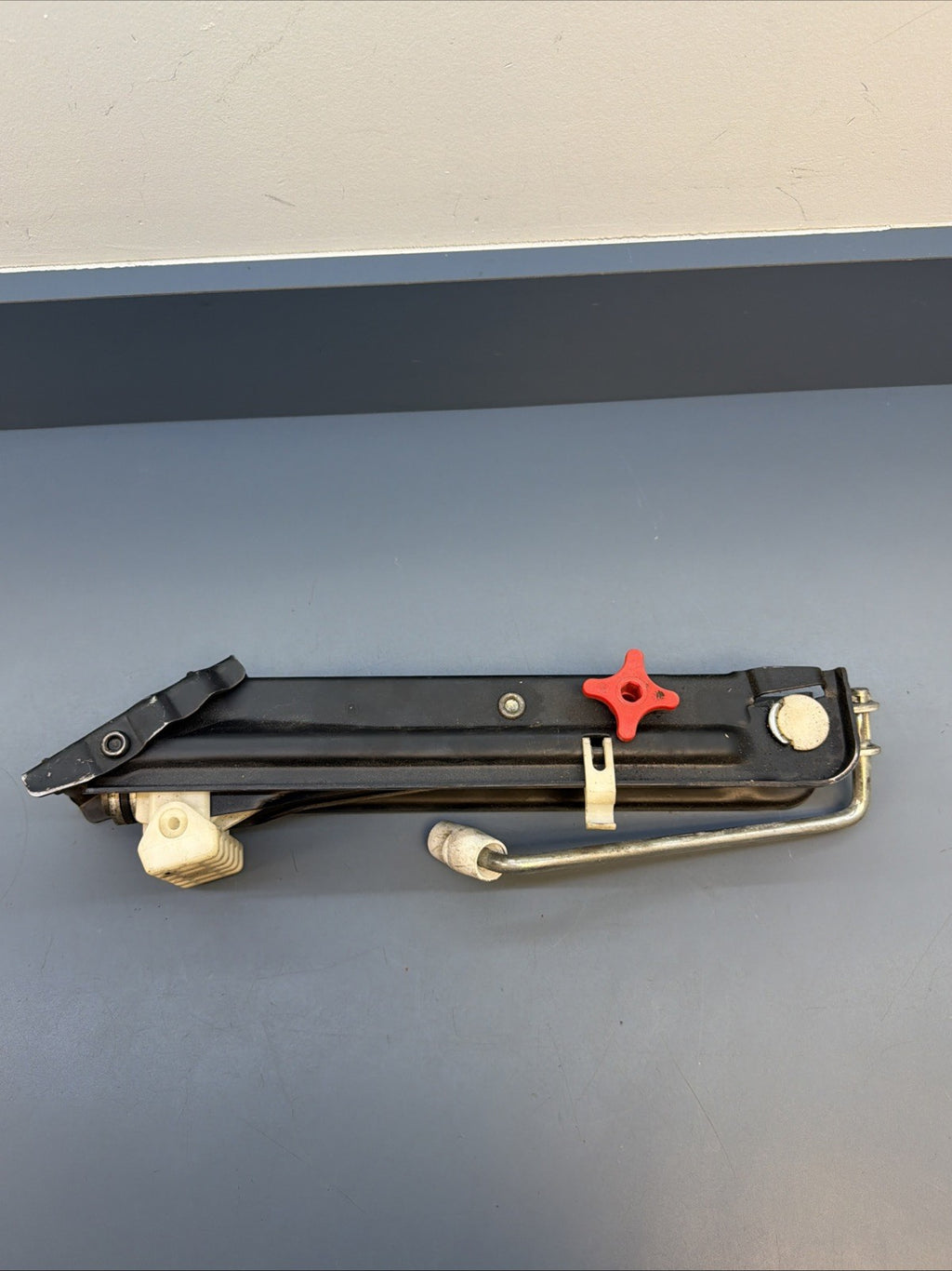 1999-2012 BMW E46 E90 Emergency Floor Jack 1094911 OEM
