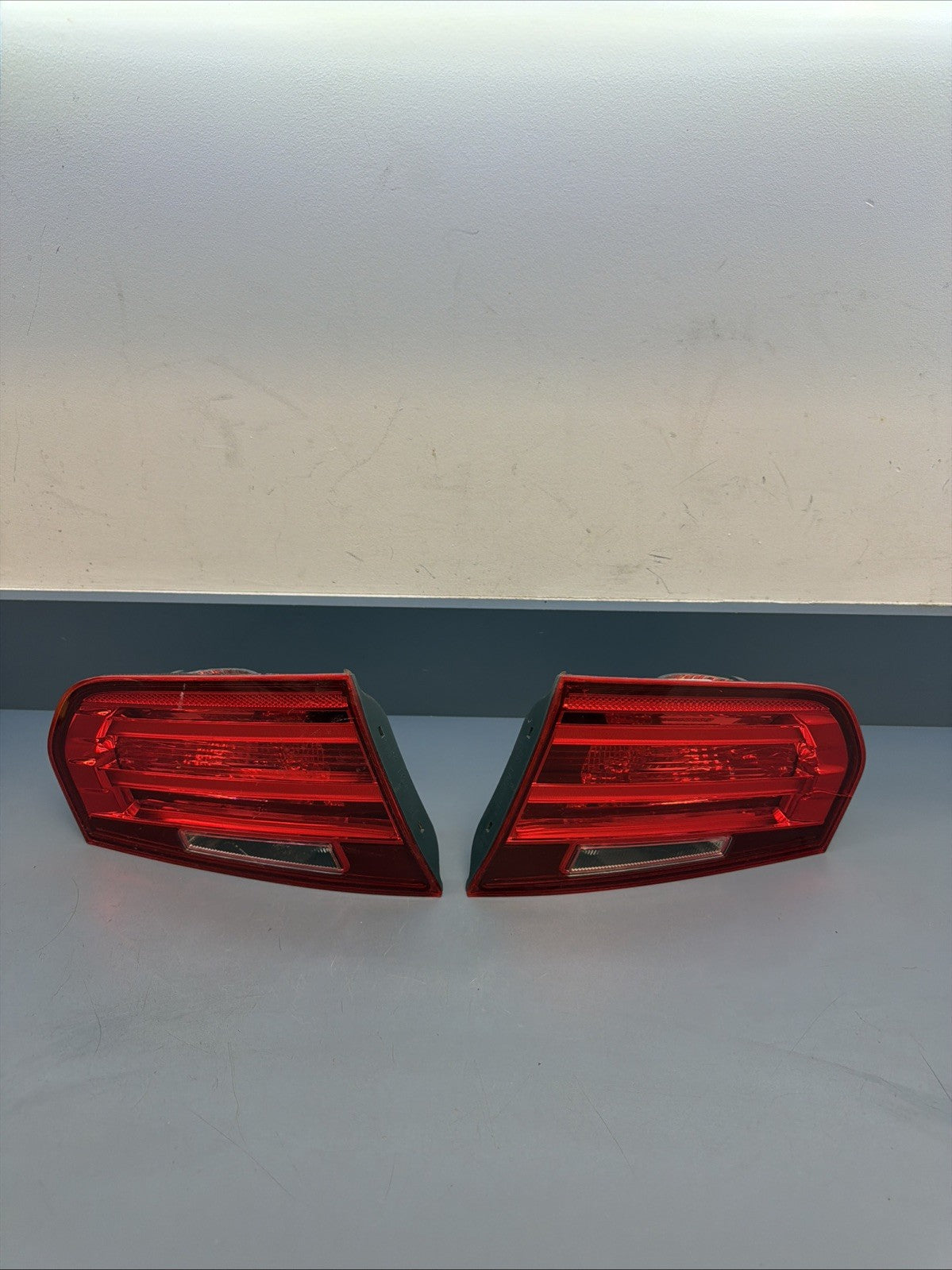 12-15 BMW 3 SERIES F30 F31 REAR Left & Right INNER TRUNK LIGHT 7371112 7371111