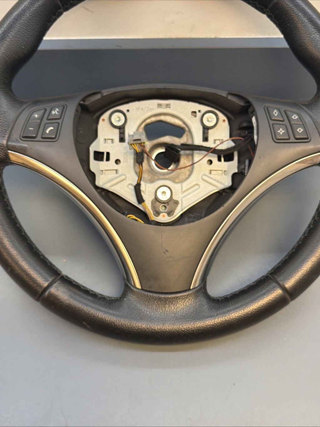 07-11 OEM BMW E90 E92 E93 X1 335 Sport Black Leather Steering Wheel 6772148