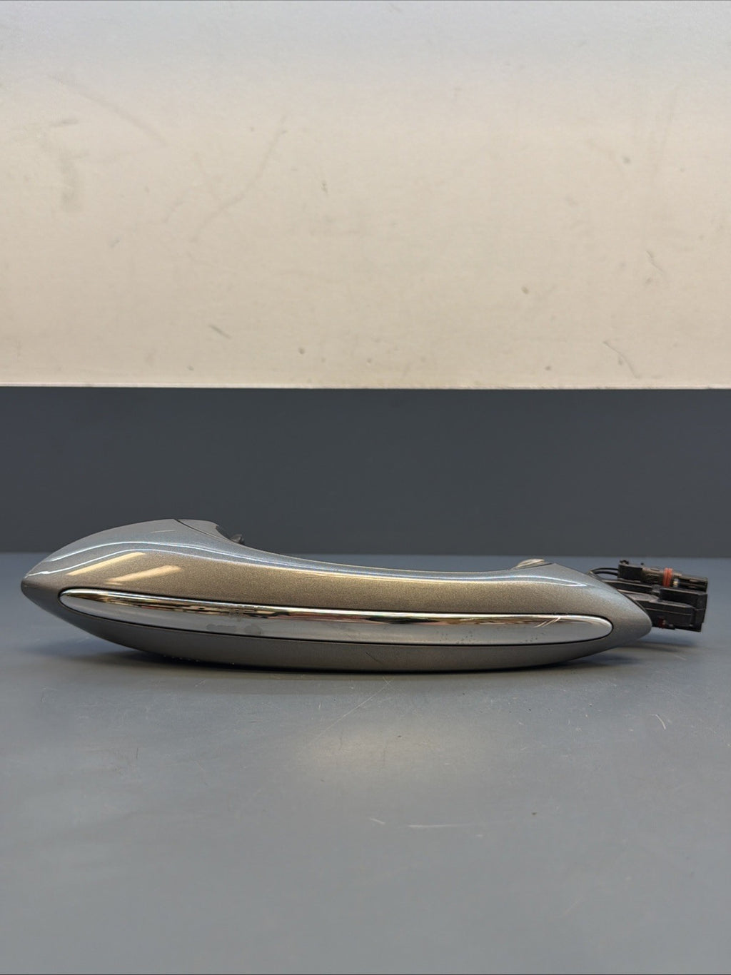 2014-2016 F10 OEM BMW DOOR HANDLE RIGHT REAR KEYLESS 7305283