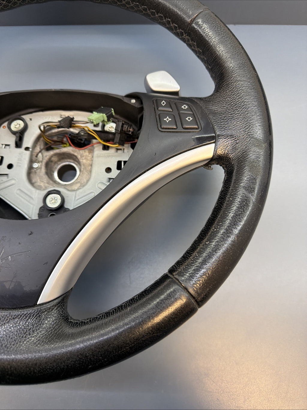BMW E88 E90 E92 E93 M3 SPORTS STEERING WHEEL WITH PADDLE SHIFTER LEATHER 6774968