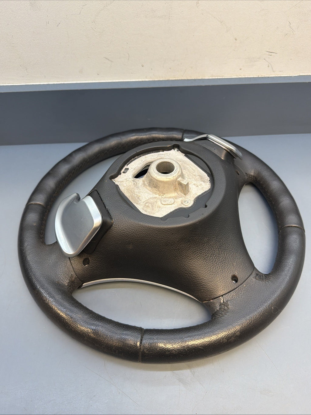 06-11 BMW E90 3 SERIES BLACK LEATHER SPORT STEERING WHEEL W PADDLES 6795858