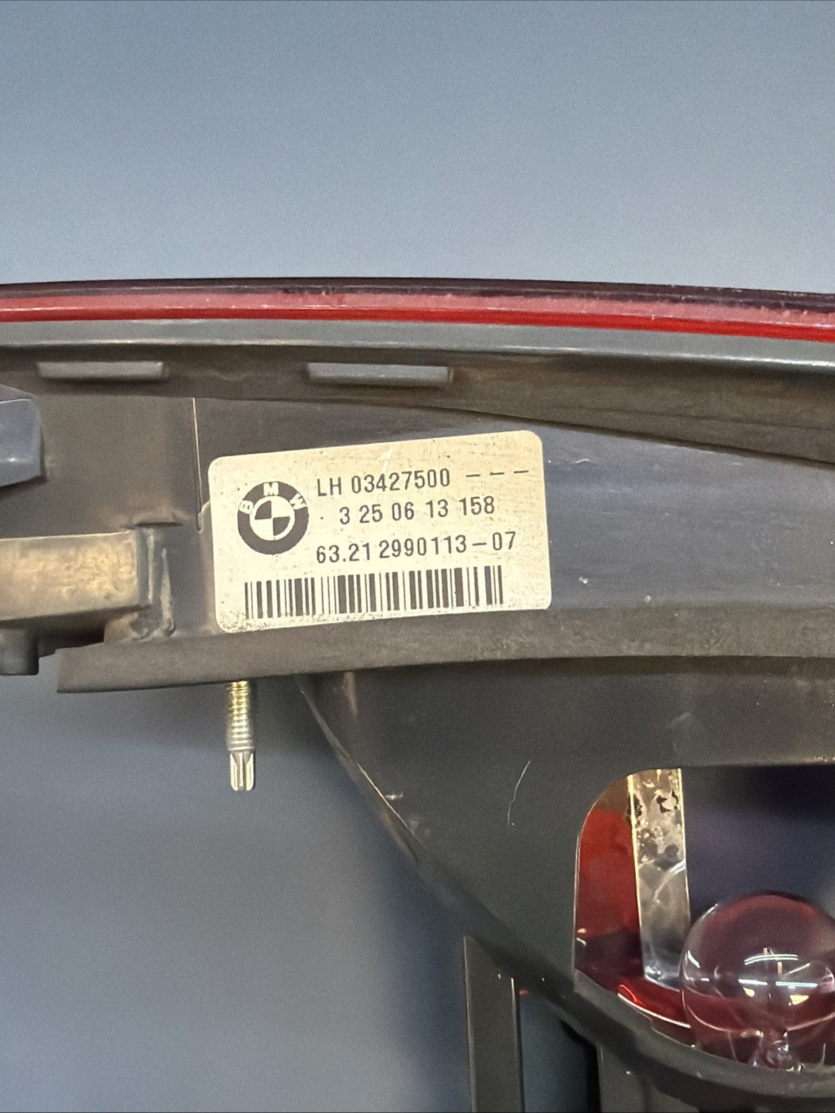 2012-2015 BMW X1 E84 LEFT SIDE DRIVER INNER TAIL LIGHT OEM 2990113
