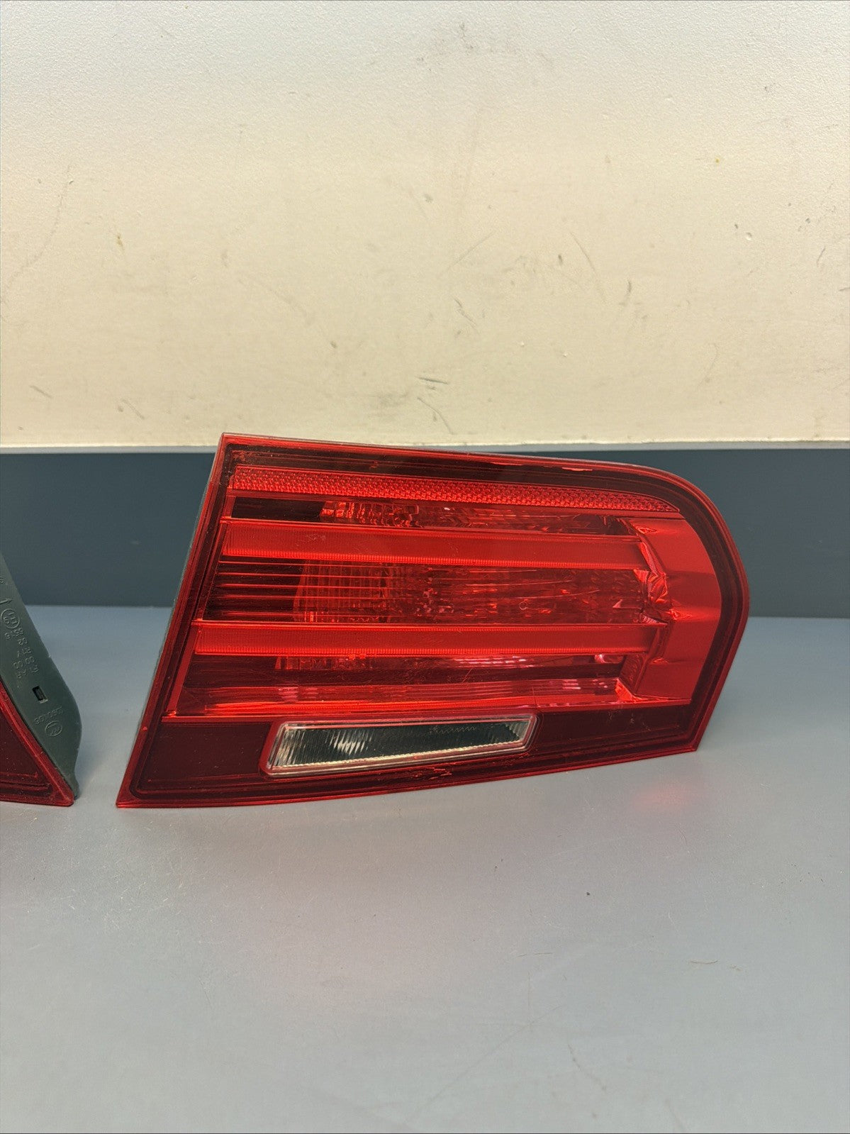 12-15 BMW F30 328I 335I RIGHT + LEFT SIDE INNER TAIL LIGHT PAIR 7371112 7371111