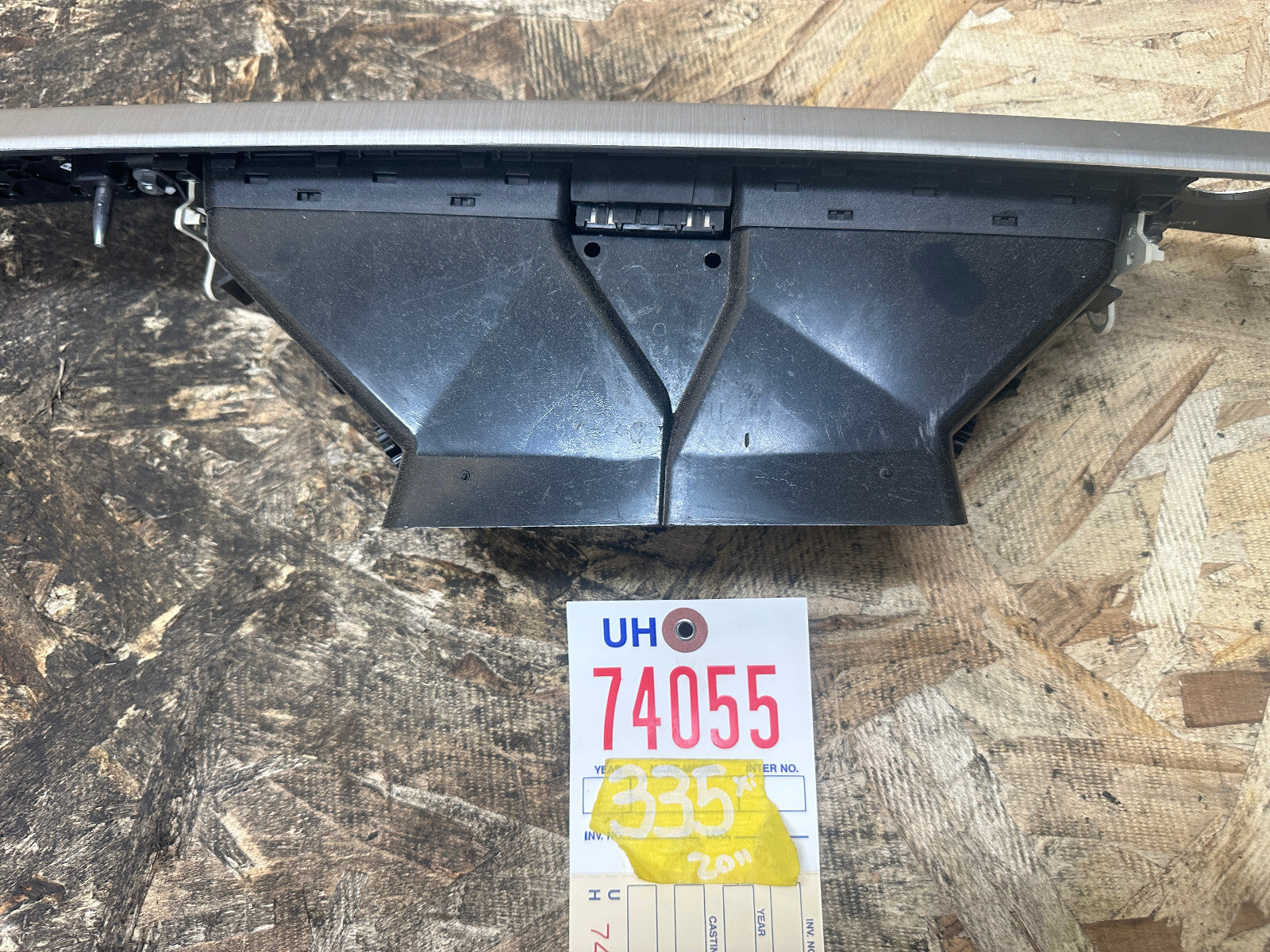 BMW 05-13 E90 3 SERIES RIGHT DASH VENT TRIM ALUMINUM OEM 9147391