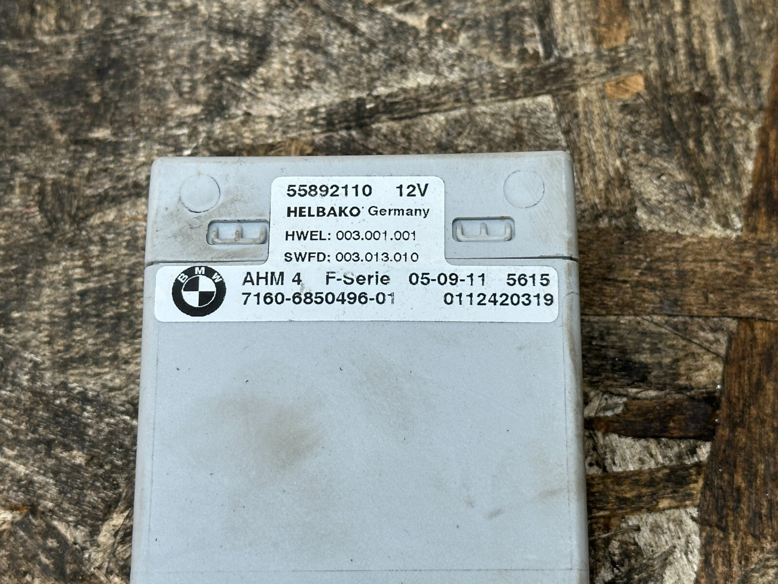 BMW 11-17 F25 X3 F30 3 SERIES F10 5 SERIES TOWING CONTROL MODULE OEM 6850496