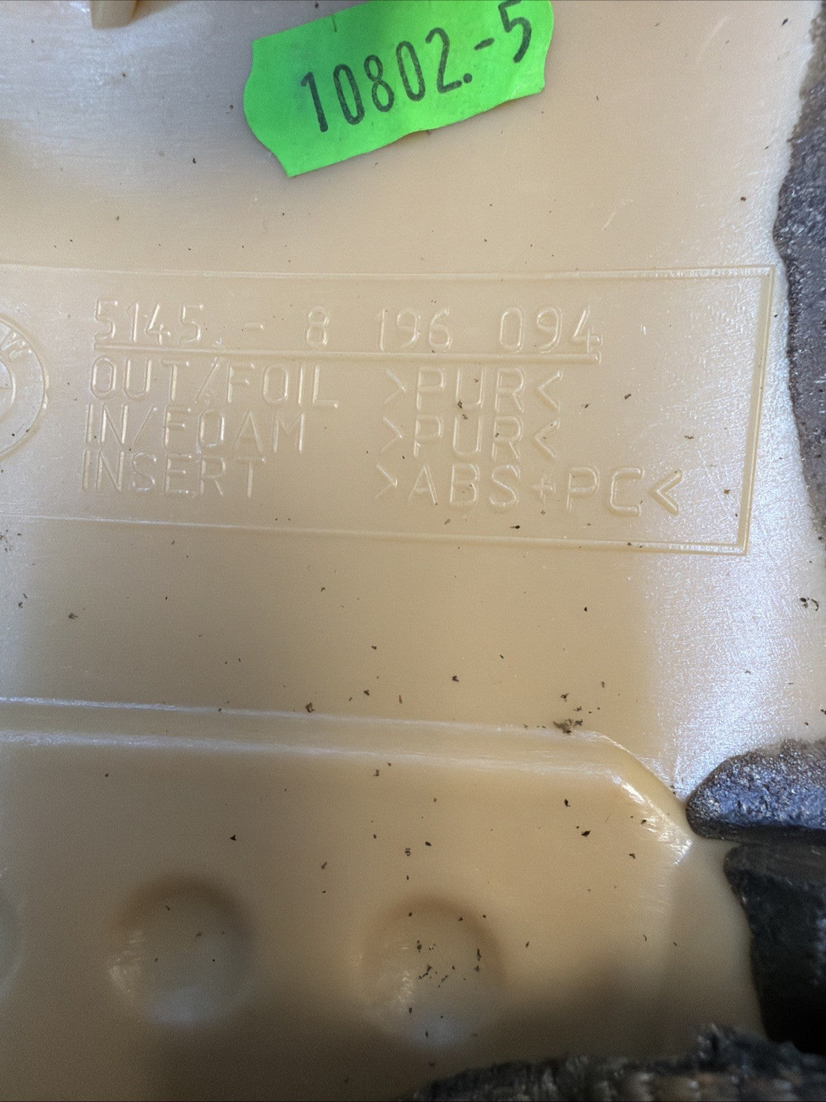 1999-2006 BMW E46 3-Series RH Passenger Air Dash Cover 8196094