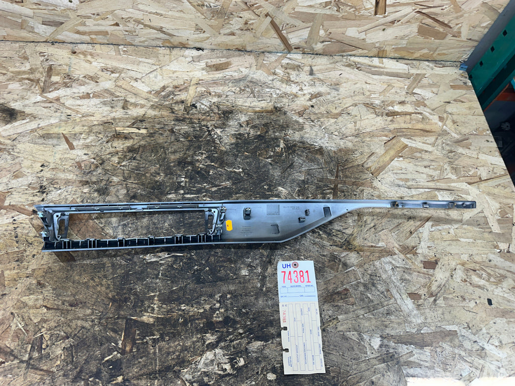 BMW 2011-2019 F30 3 SERIES CENTER RIGHT DASH ALUMINUM SILVER VENT TRIM 92312069