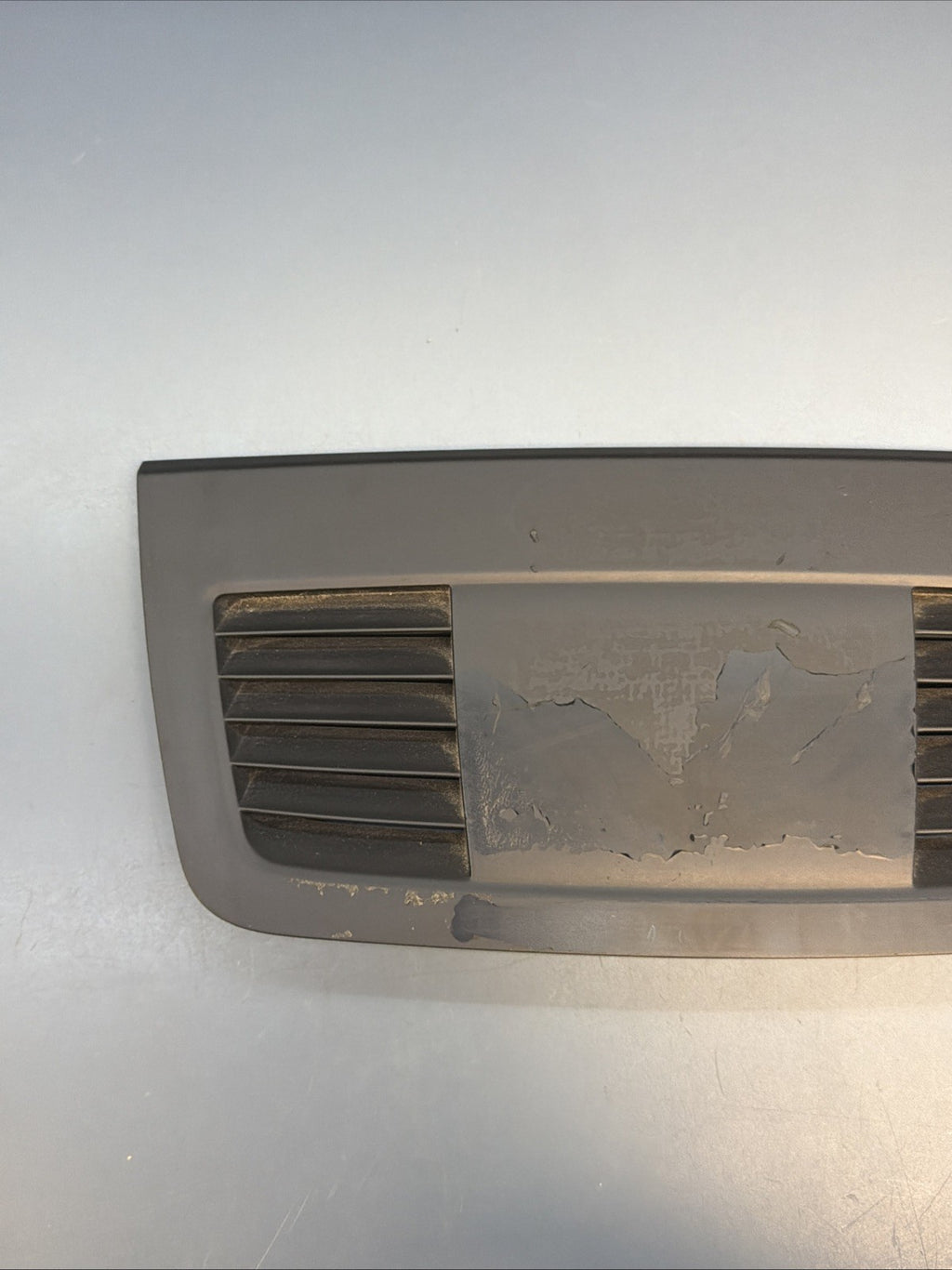 07-13 BMW E90 E92 E93 335i DASH FRONT CENTER GRILLE TRIM COVER PANEL 7130751 OEM