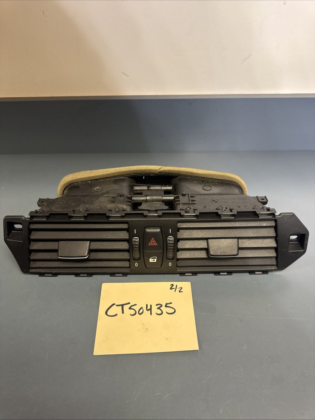 2004-2010 BMW 5 Series Center Dashboard AC Heater Air Vent Grill 6910734 OEM