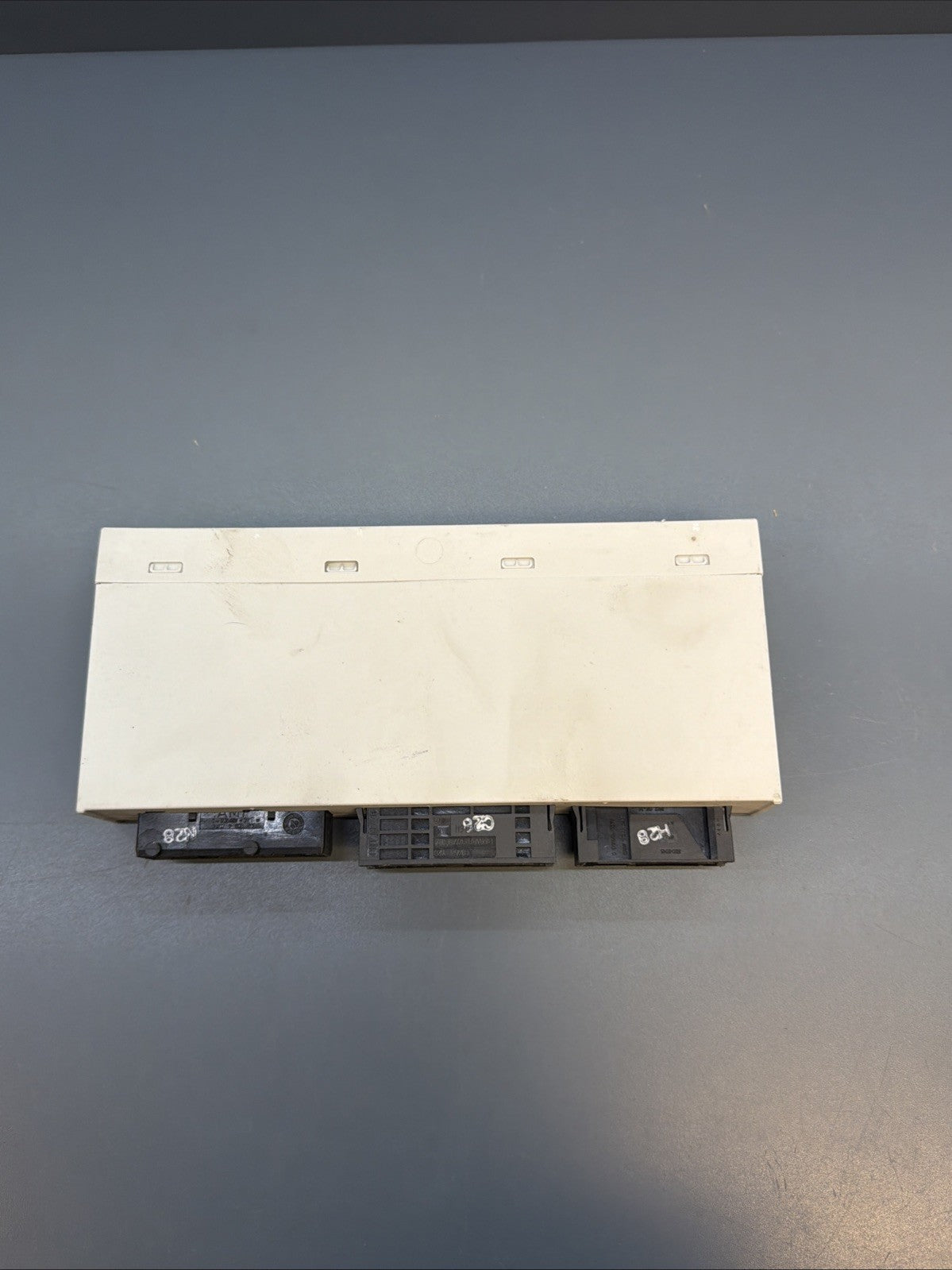 BCM Body Control Module (GM5) - 2001 BMW 325CI E46 Coupe 01-03 OEM 6907663