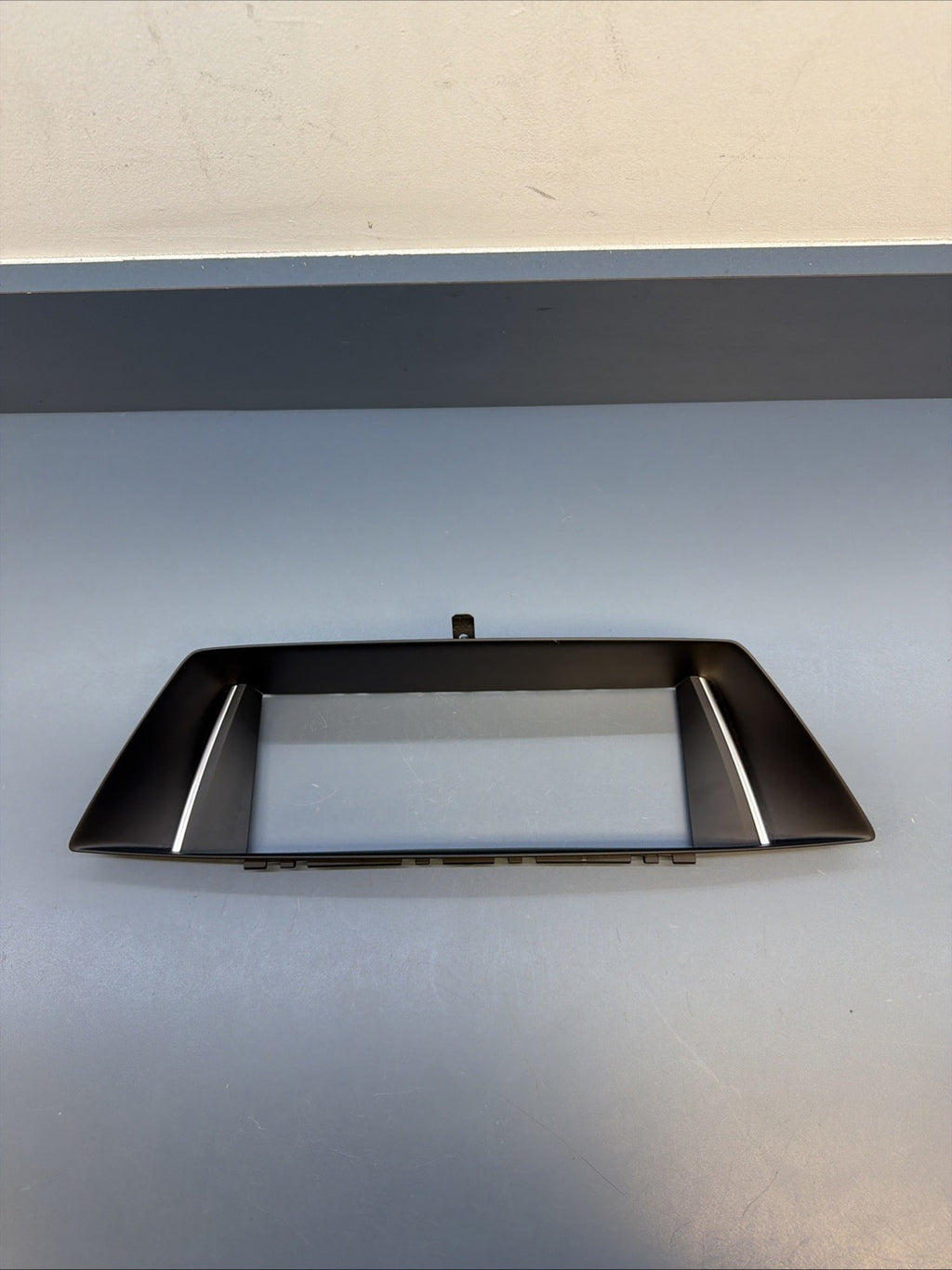 2012-2015 BMW X1 - MMI LCD Display Screen TRIM / Bezel 9257640