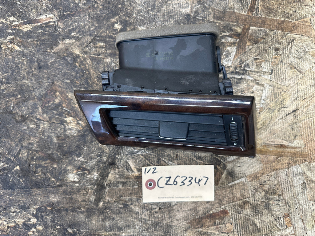 BMW 01-10 E60 5 SERIES DASH DRIVER SIDE LEFT AIR VENT POPLAR WOOD OEM 6970267