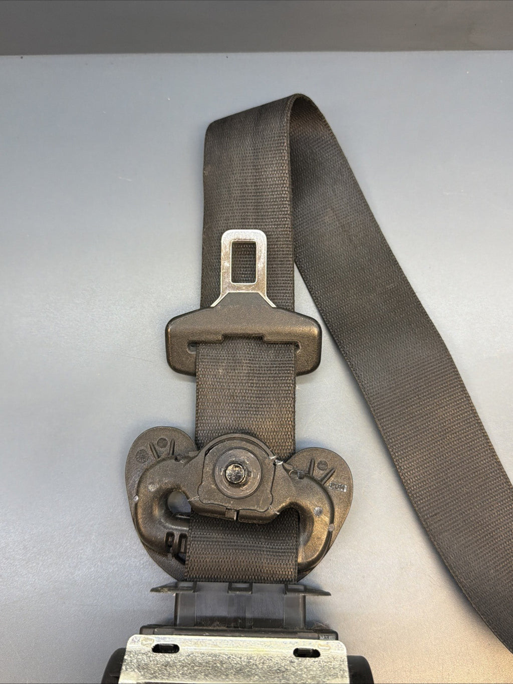 04-10 BMW 5 SERIES FRONT LEFT DRIVER SIDE SEAT SAFETY BELT OEM 601629800D