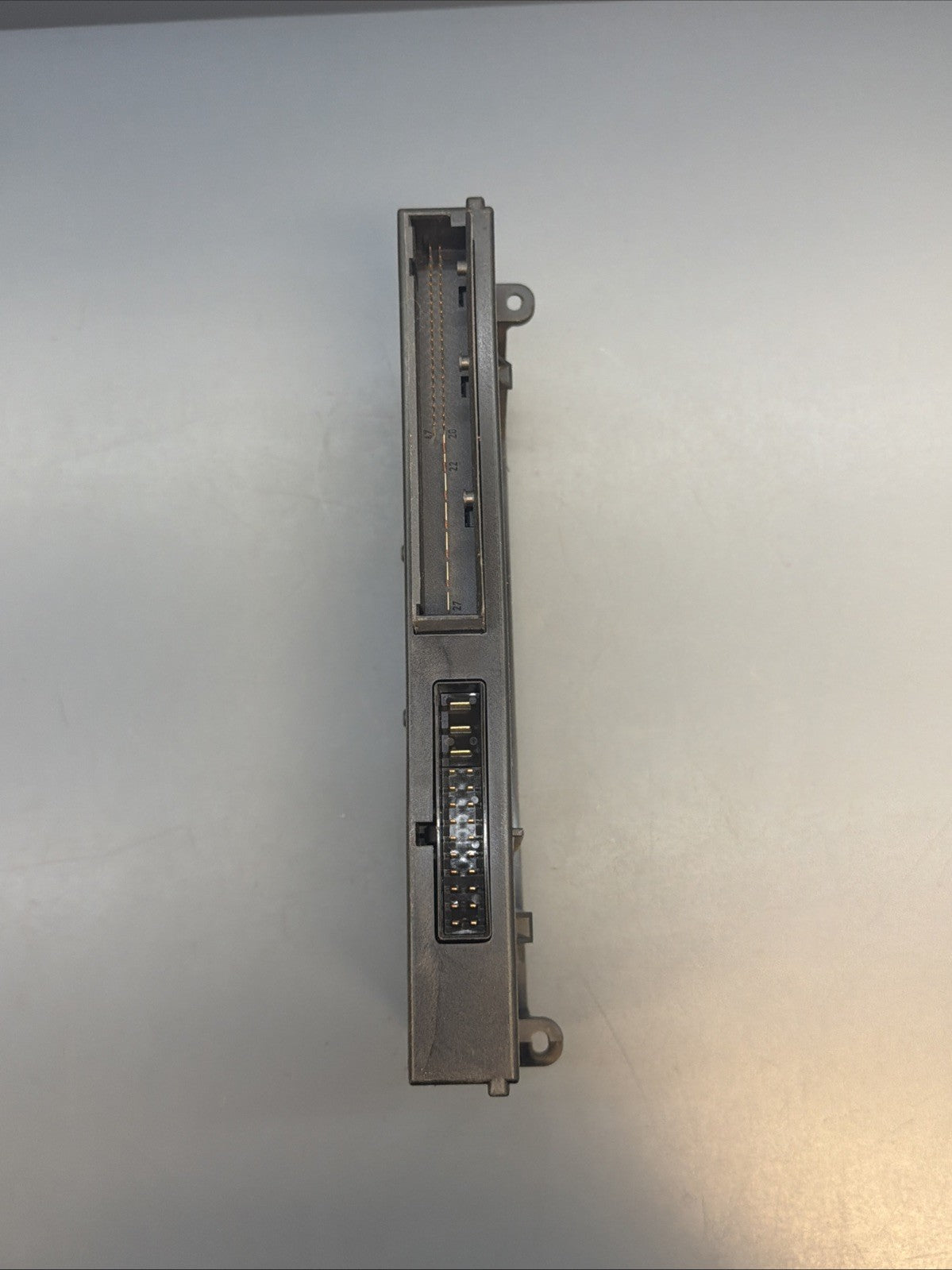BMW E90 E91 E92 Body Control Module 6983302 OEM 06-13 325 328 330 335 M3