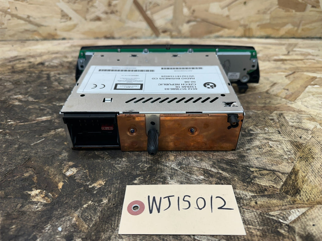 BMW 2003-2010 E83 X3 AM FM CD BUSINESS RADIO RECIEVER OEM 9173686