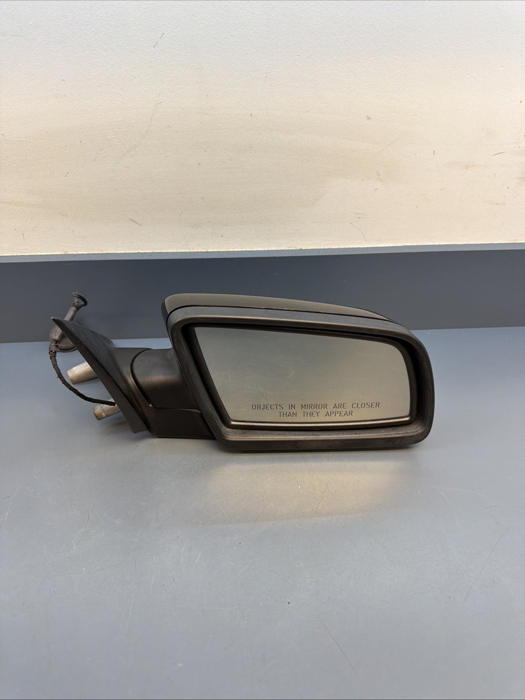 2006-2010 BMW 528i Front Right Side Door Side View Mirror Assembly 7043437 OEM