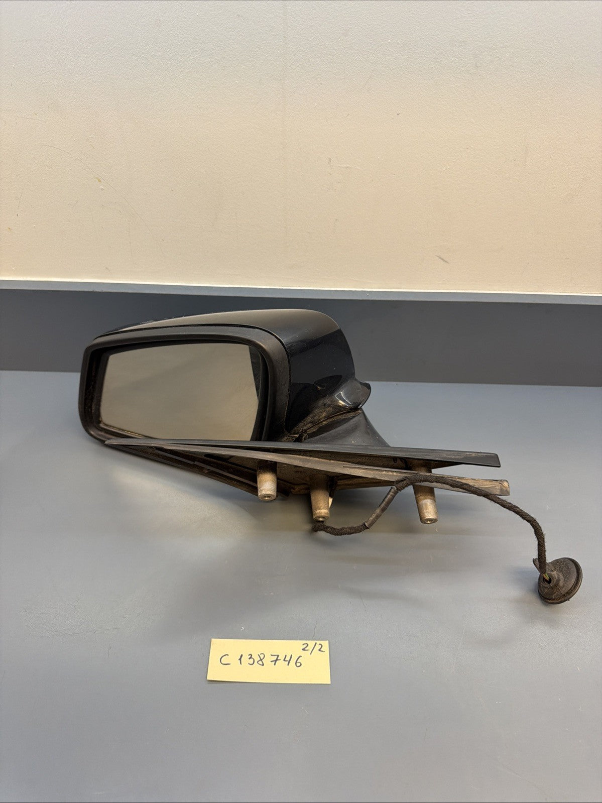 2008-2010 BMW E60 5 FRONT LEFT DRIVER SIDE MIRROR OUTSIDE 7203421 7208456 OEM