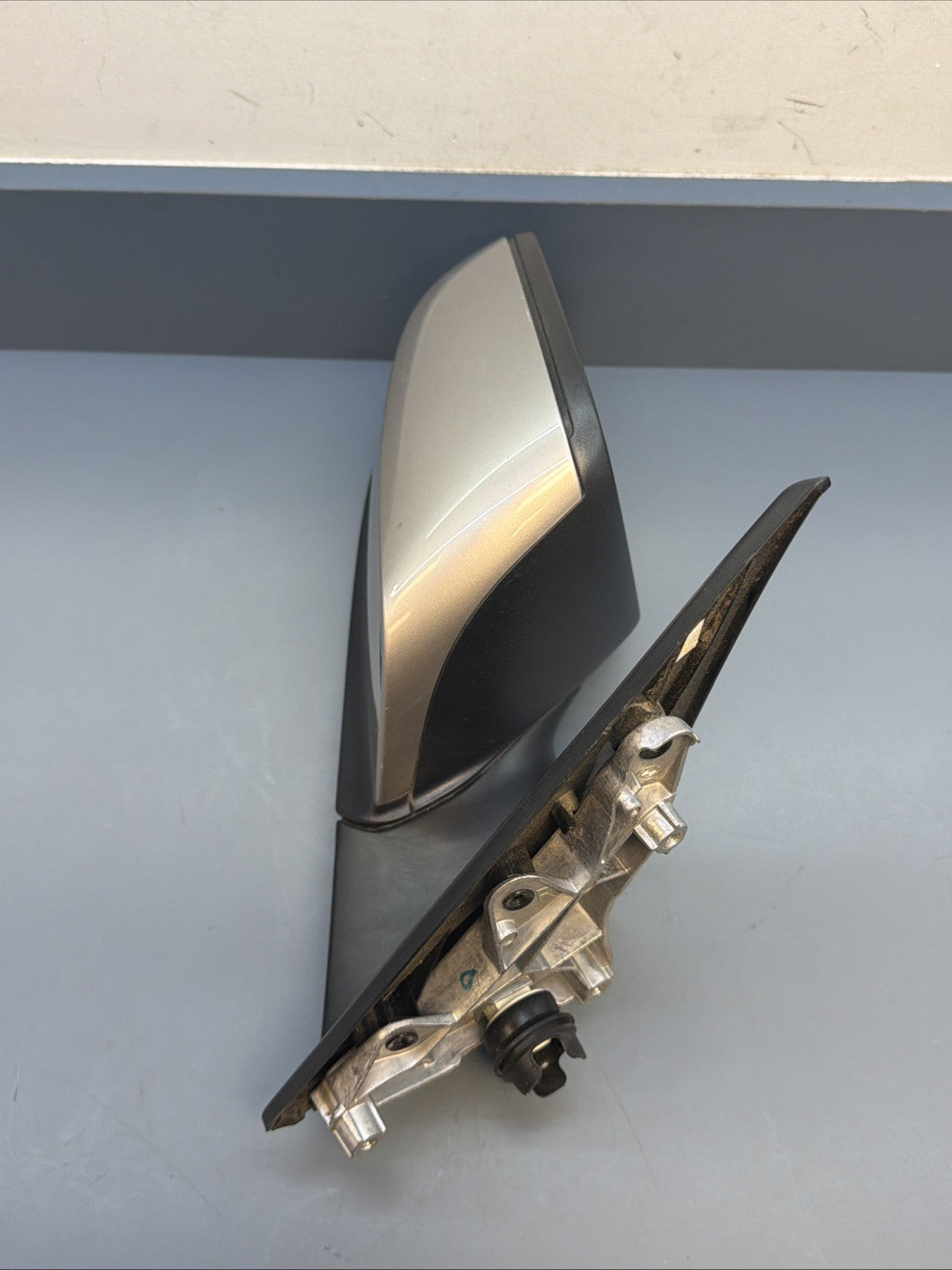 2013 BMW 335i Front Right Passenger Side Door Mirror 021185 OEM