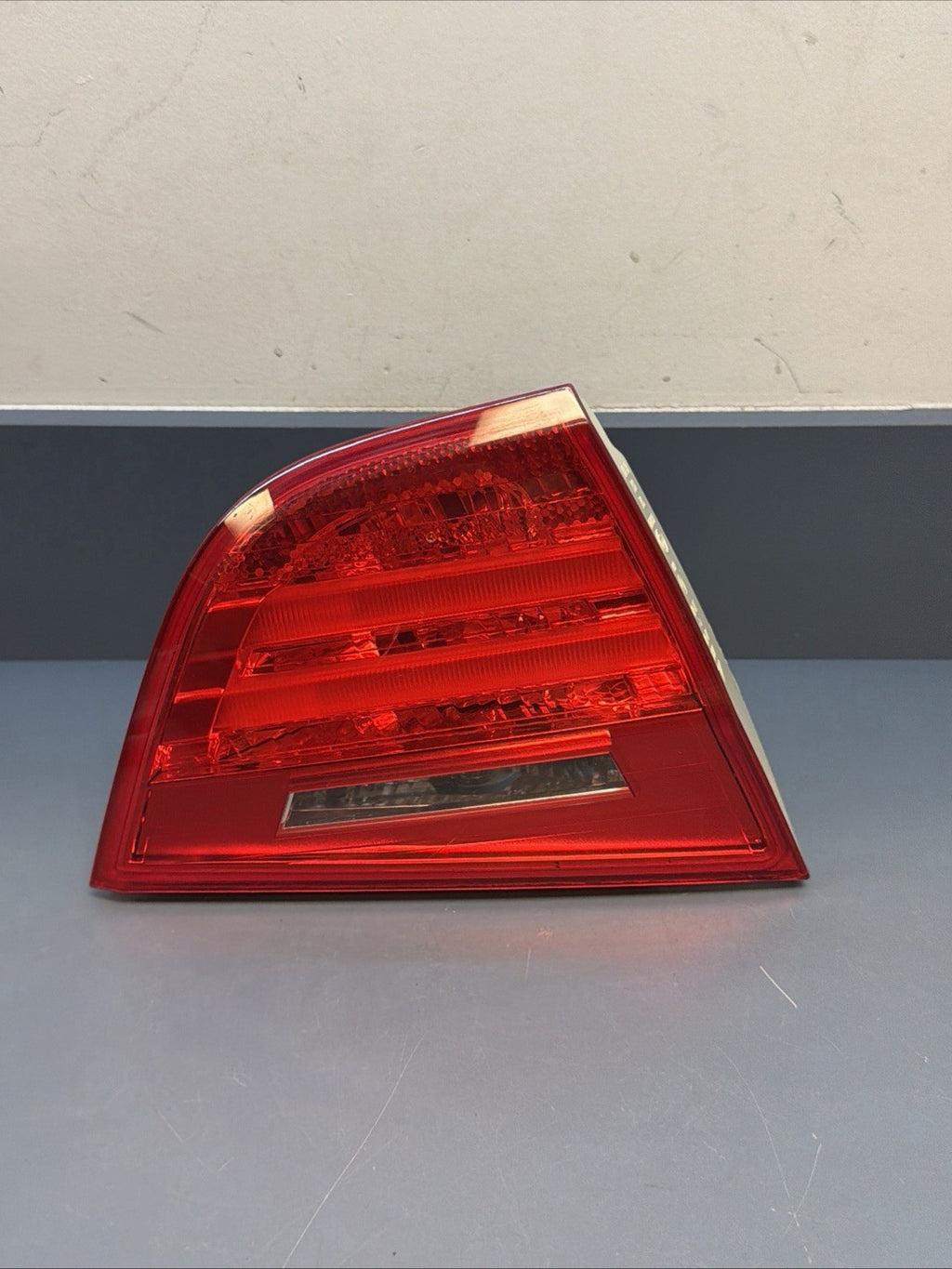 2009-2011 BMW E90 Lci 328i 335i Sedan Left Driver Rear Trunk Light 7289427 OEM