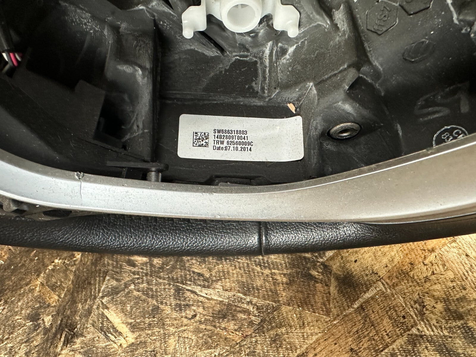 BMW F30 F3X 2012-2019 HEATED LEATHER STEERING WHEEL WITH BUTTONS OEM 62560180