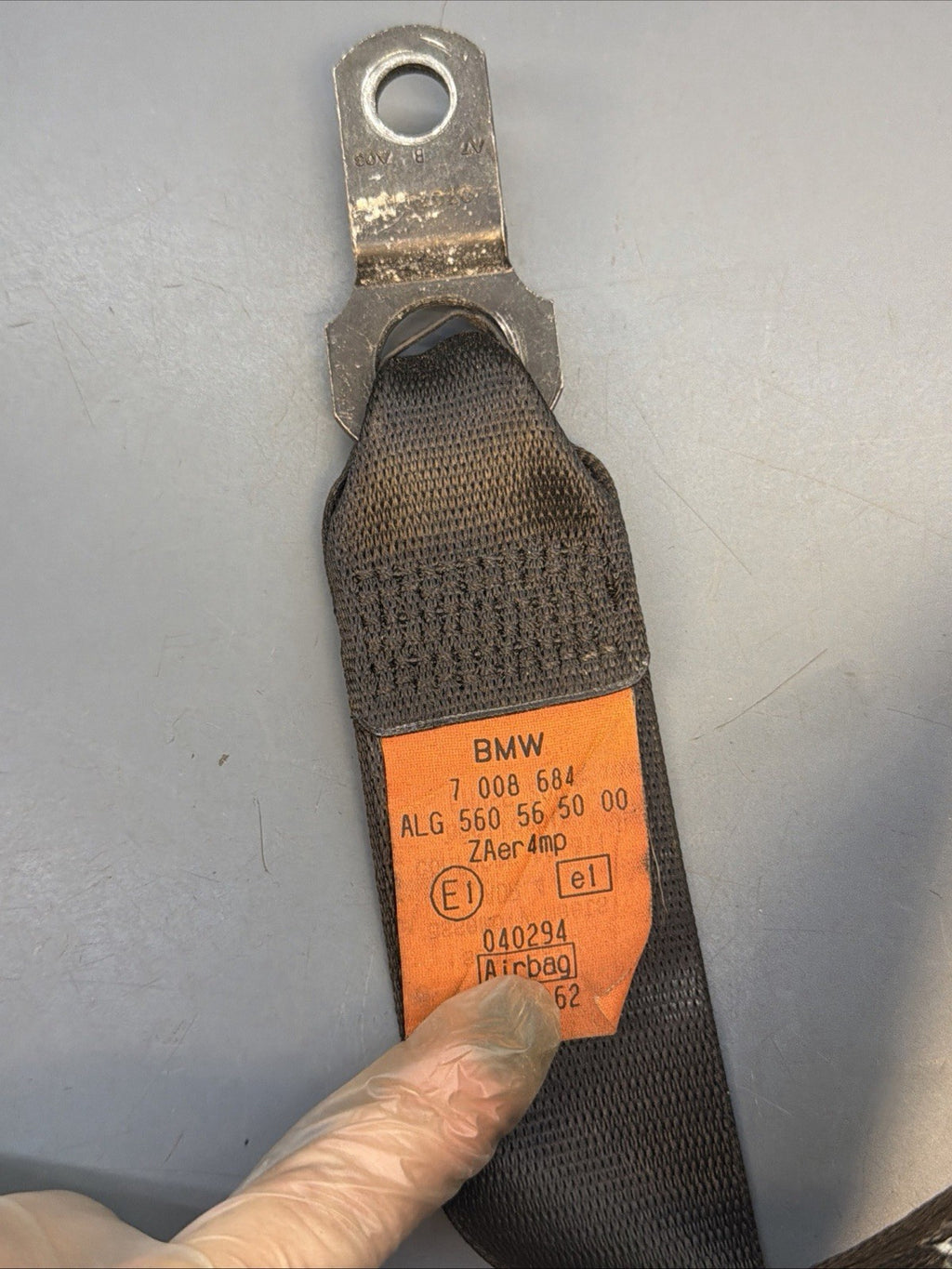 2001-2005 BMW 325i E46 Front Right Side Seat Belt Retractor 7008684 Black OEM
