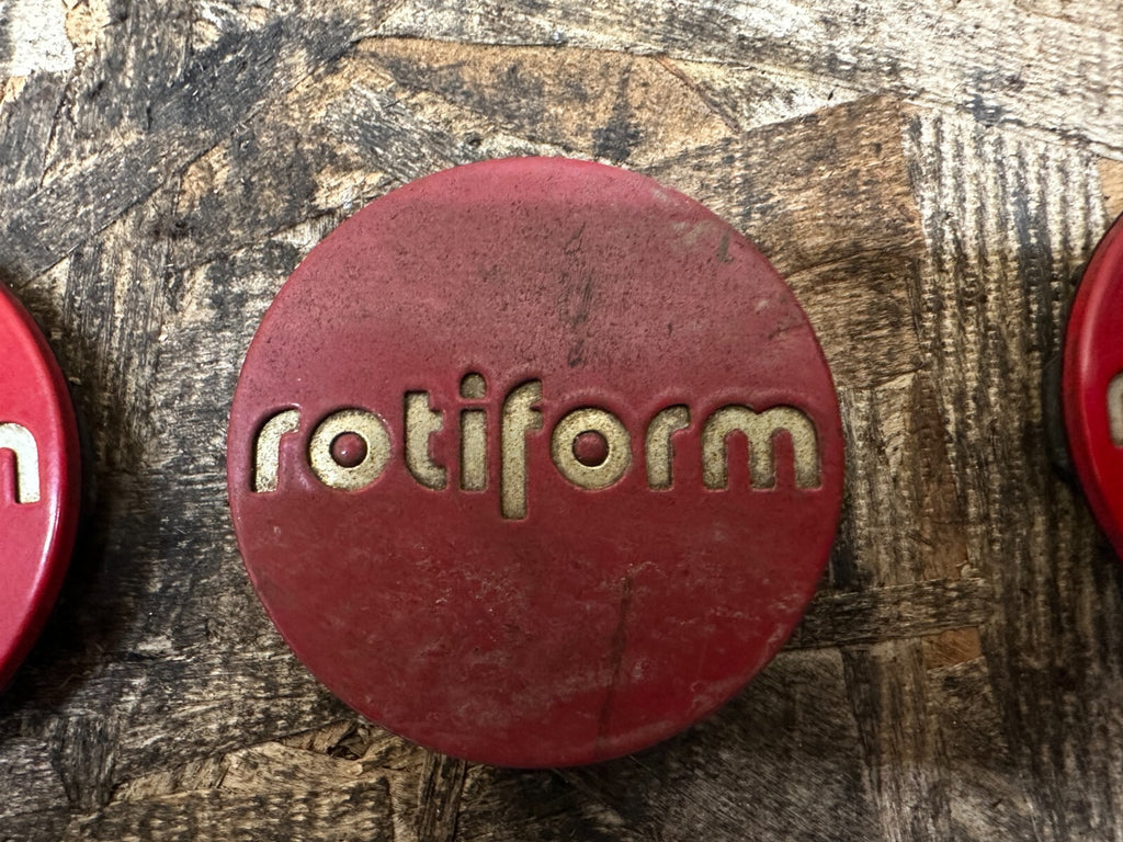 rotiform CENTER CAPS RED 2 INCH