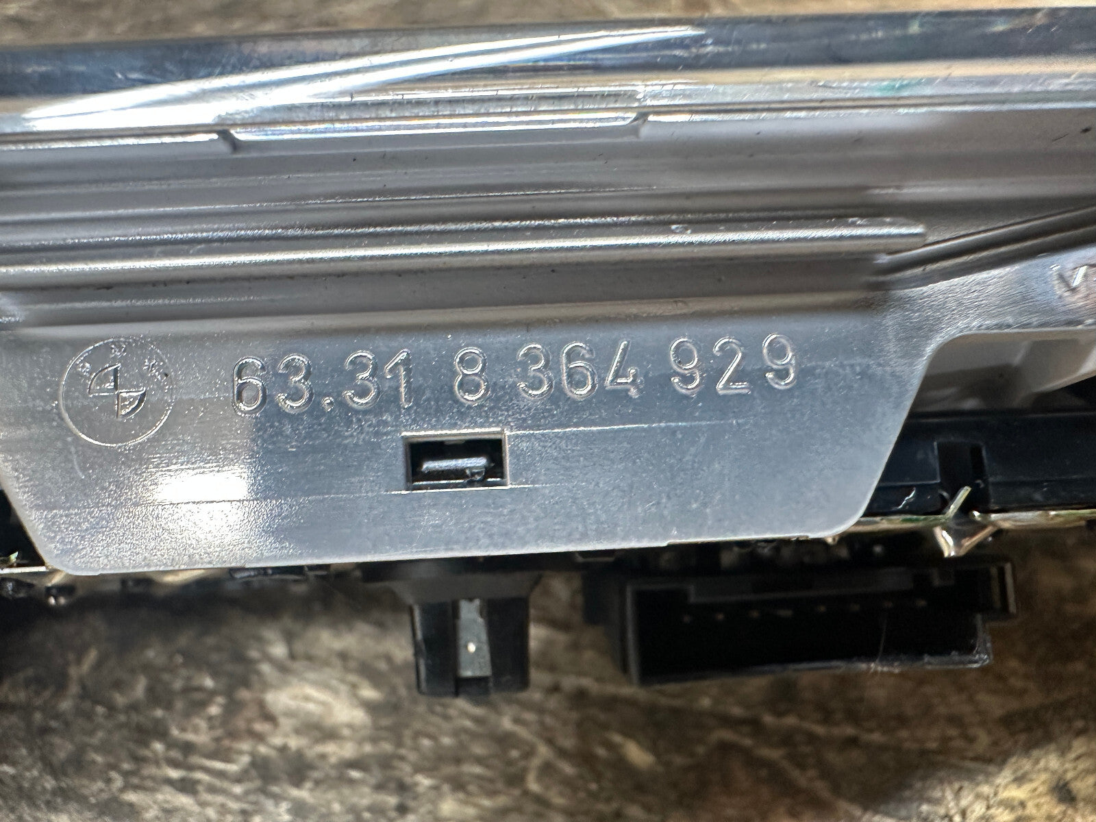 BMW 97-10 3 SERIES 6 SERIES X3 X5 Z4 FRONT INTERIOR READING LIGHT OEM 8364929