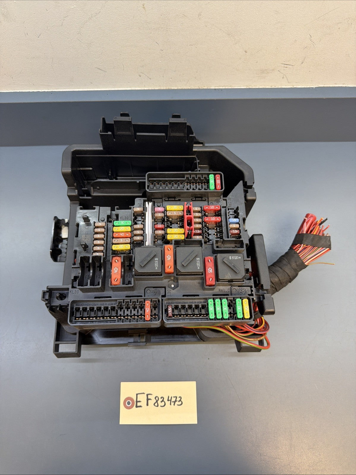 BMW F39 F44 F48 2 Series X1 X2 Power Distribution Junction Fuse Box 9270356