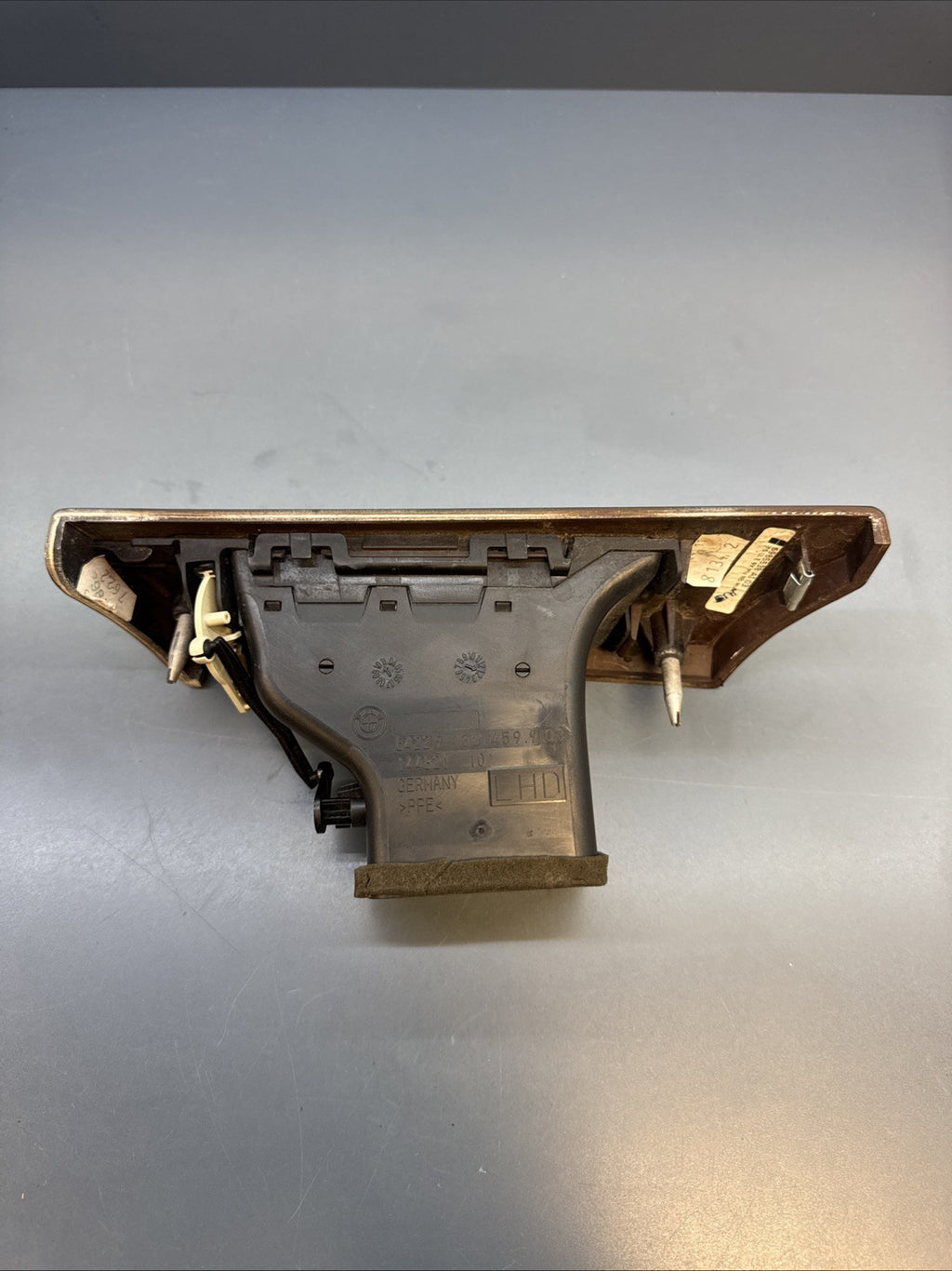 06-13 BMW E90 E93 328i 335d Left Side Dash Air Vent Flow Grill 9130459 OEM Auto