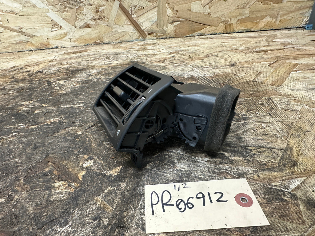 BMW 97-06 E46 3 SERIES BLACK LEFT FRONT AIR VENT ASSEMBLY OEM 8361897