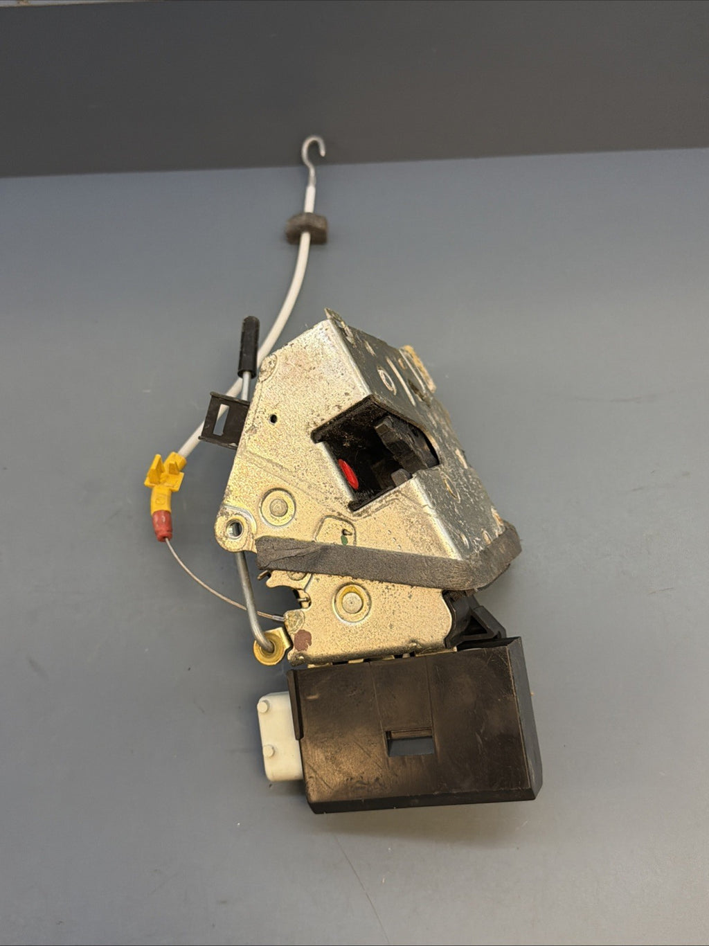 97-03 BMW E39 525 530 540 Rear Right Passenger Door Lock Latch Actuator 8352165