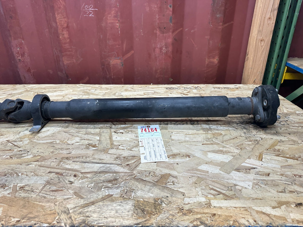OEM BMW REAR DRIVESHAFT FITS AUTOMATIC 05-10 E60 E61 540 550 7557145