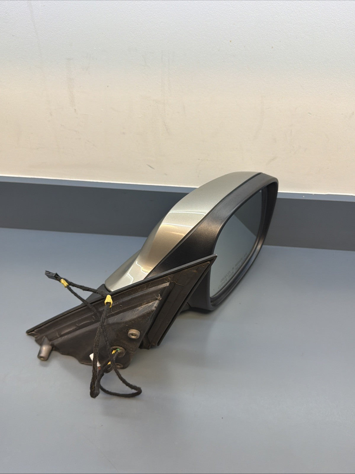 BMW X3 E83 PASSENGER RH SIDE DOOR VIEW MIRROR OEM GOLD