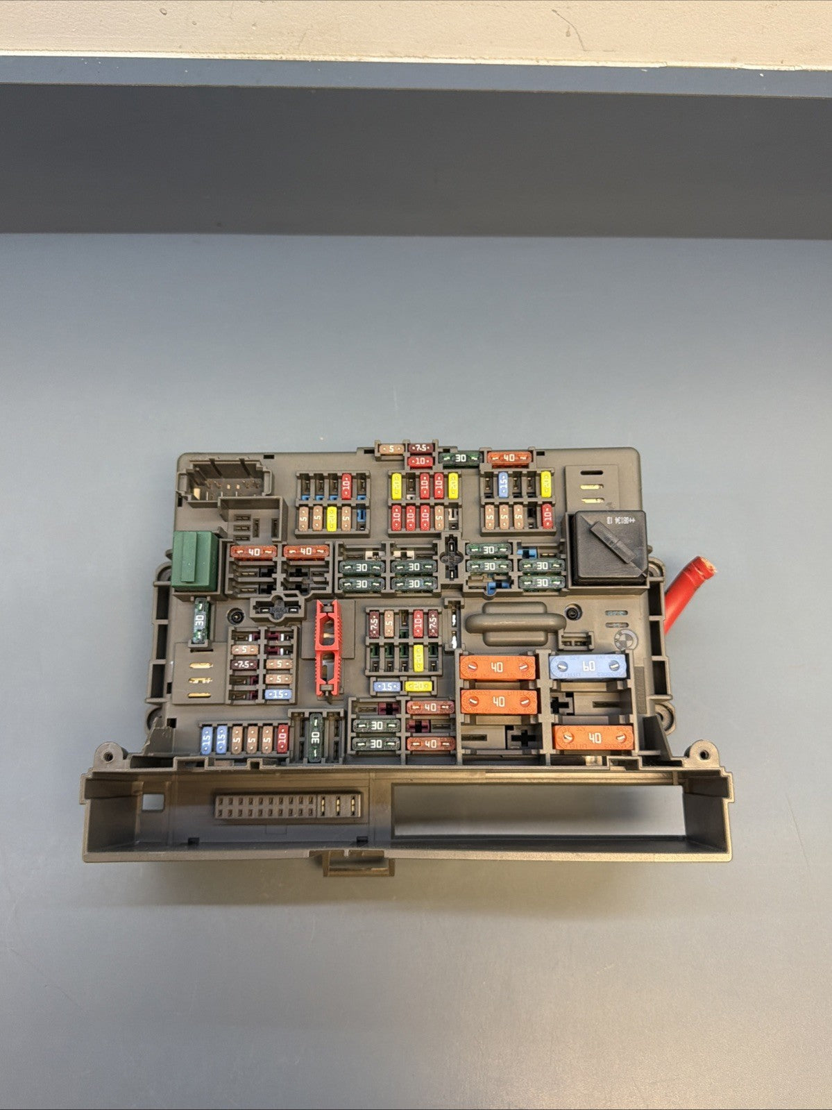 BMW 1 3 X1 Series E90 E91 E84 E87 Fuse Box Front Power Distribution 9119444