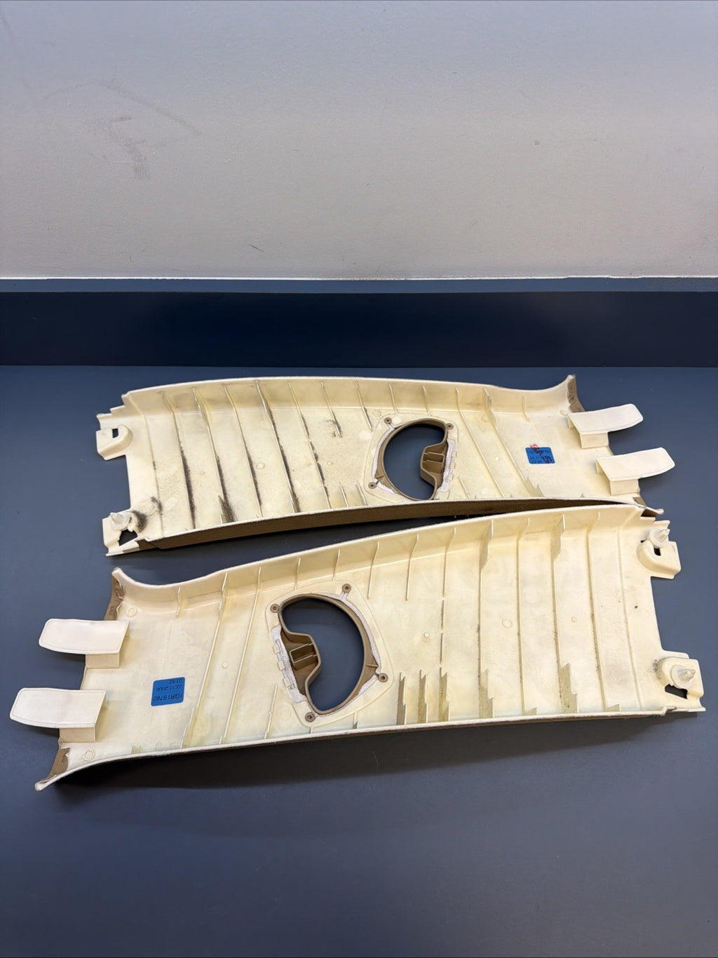 07-11 BMW 335i 328i E91 Left & Right Upper Door Seatbelt B Pillar set 7058335/36