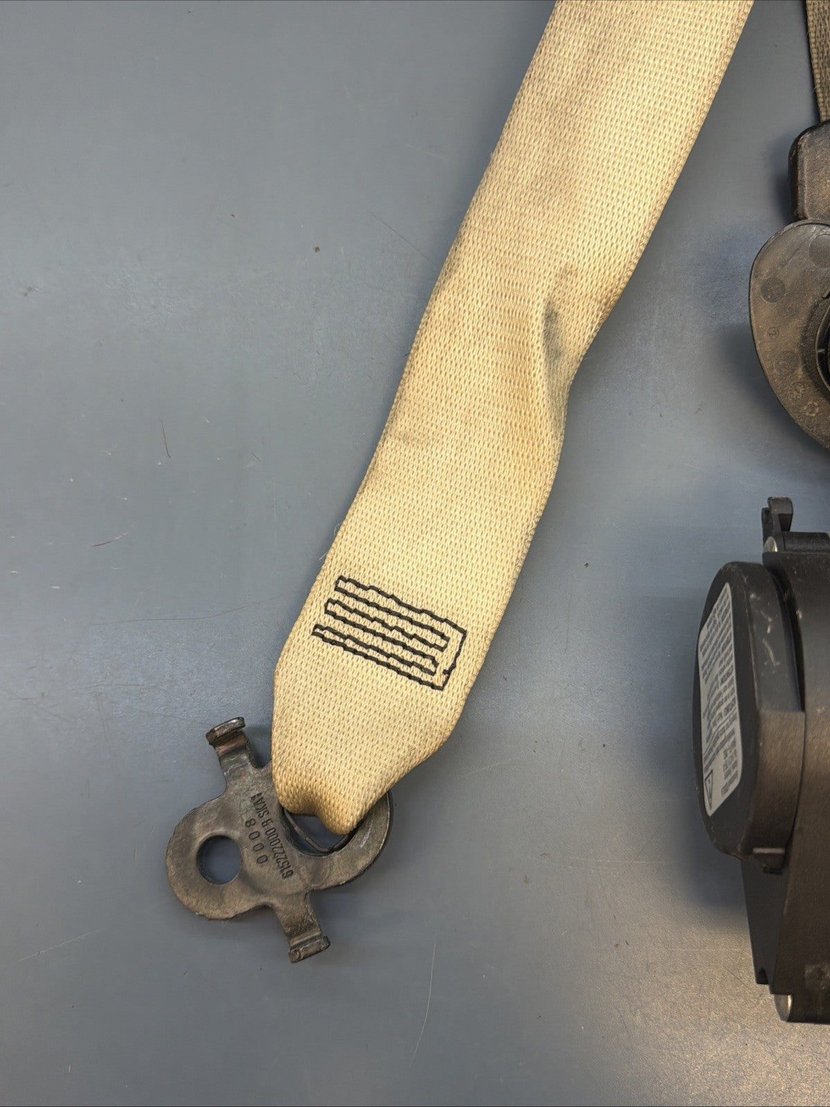 2011-2016 BMW 528i 535i 550i F10 Front Left Side Seatbelt Seat Belt 7241749 OEM