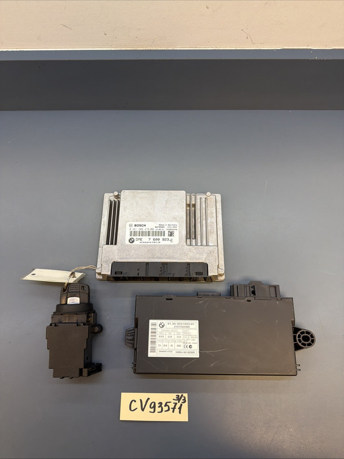 2007-2010 BMW 650i E63 Engine Computer Control Module DME CAS with key  7600923