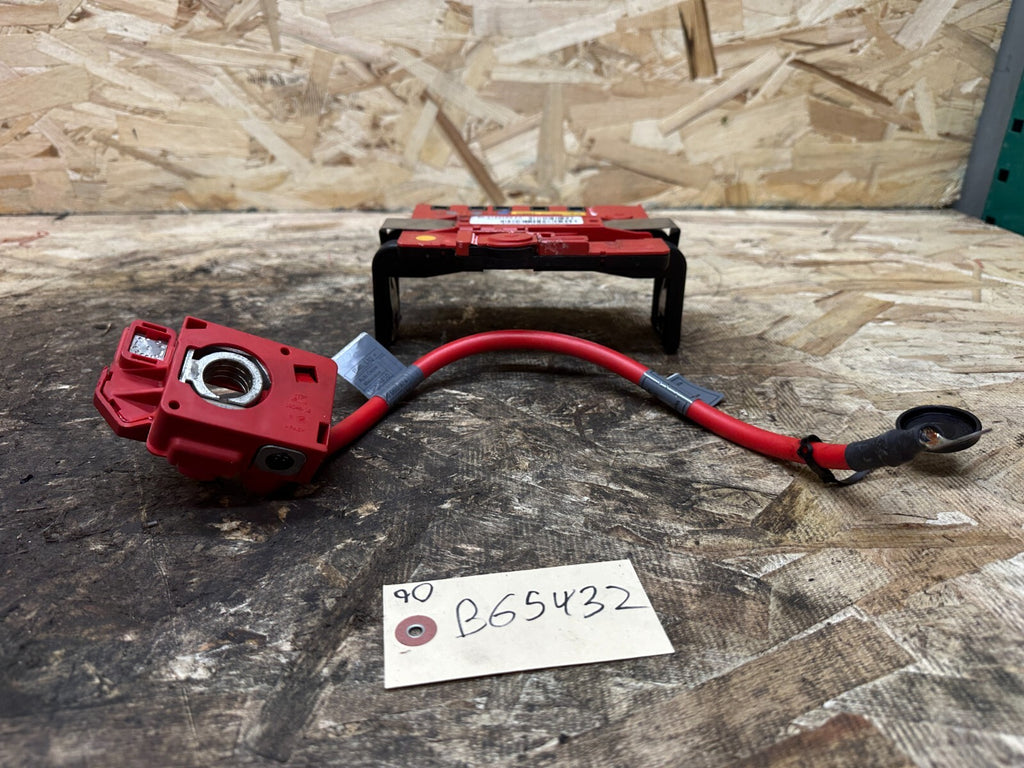 BMW 1 3 X1 SERIES E8X E9X POSITIVE POWER DISTRIBUTION BOX OEM 6942912+6982227